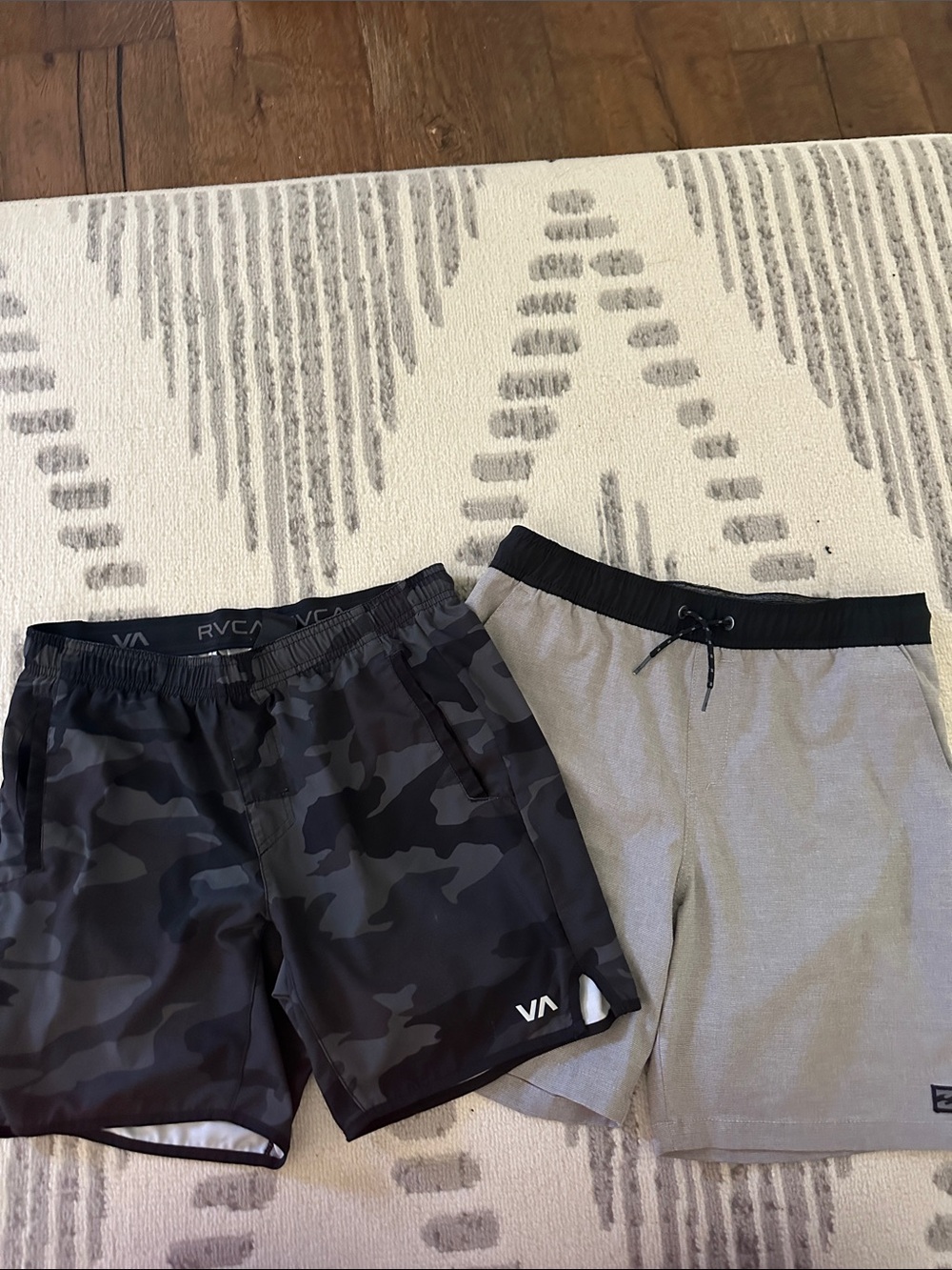 RVCA Boys XL Black Camo & Billabong Gray Shorts